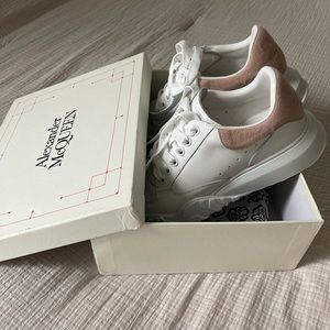 Aleksander  McQueen tennis shoes size 39